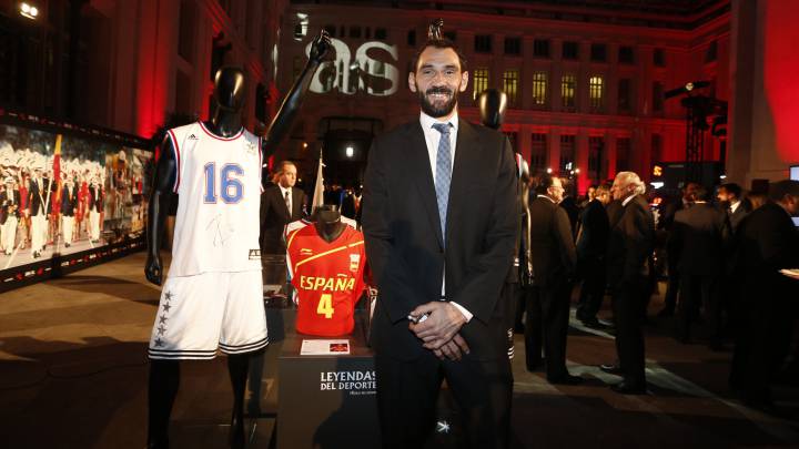 Jorge Garbajosa, presidente de la Federación Española de Baloncesto, en el museo del deporte de As.