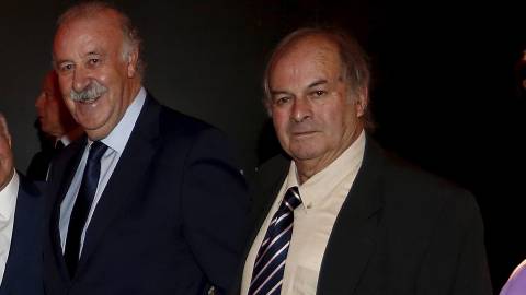 Miguel Vidal al lado de Vicente del Bosque.