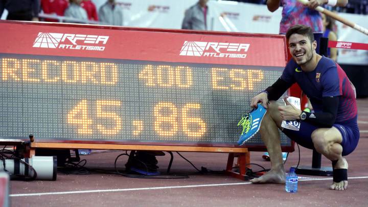 Husillos es un expreso: récord de España de 400 con 45.86
