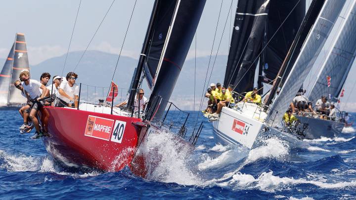 Fotografía facilitada por Mapfre de un momento de la segunda jornada de la 37 Copa del Rey de vela que se disputa en la bahía de Palma.