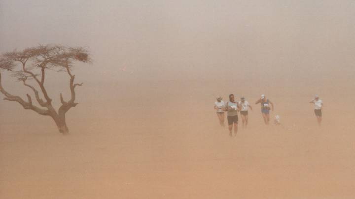 Las tormentas de arena son uno de los mayores peligros a los que se pueden enfrentar los corredores del Sahara Marathon.