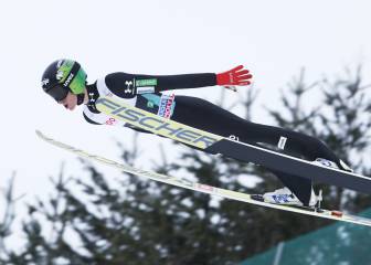 Prevc gana a Kobayashi en su primera victoria del curso