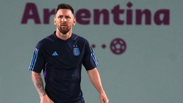 Un sólo rey, Karim y Zidane no viajan, 