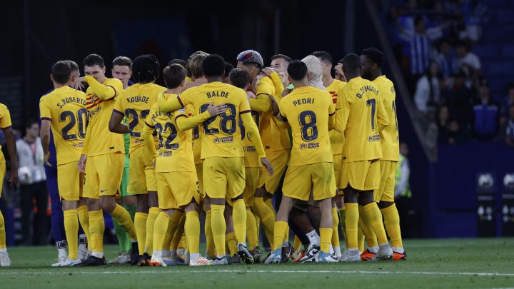 El Barça es campeón, Camavinga estará en Mánchester, resbalón del Atlético, el Valencia se aferra a la vida y la mala suerte de Evenepoel