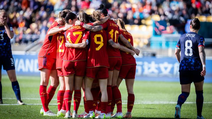 España hace historia, Courtois se pierde la temporada, arranca LaLiga, el Barça elige a Maffeo y 'La Familia', Doncic y EE.UU cautivan a Málaga