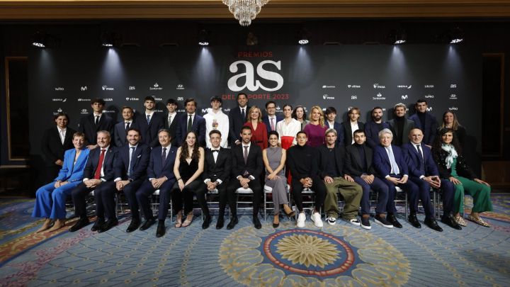 Noche de estrellas en los Premios AS, un sorteo con minas importantes, un líder imparable, el Atlético en casa es otra cosa y Quique, firma y estreno
