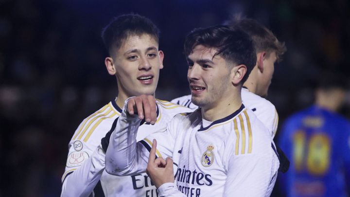 Al Madrid le bastan dos minutos, salvador Memphis, el Barça más copero visita al Barbastro, zarpazo de Sainz y la resaca de los récords