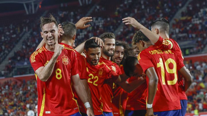 Cargados de gol, a reinar en la tierra, un equipo de 1.326 M€, tarde de plata en Roma, el Madrid golpea primero