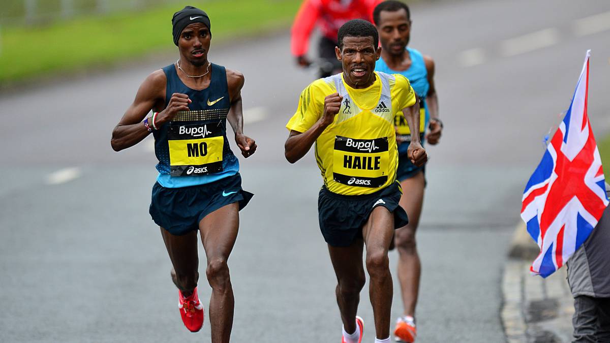 Ajuste barbilla invención Atletismo: Mo Farah y Haile Gebrselassie, enfrentados por un misterioso  robo en un hotel de Etiopía - AS.com