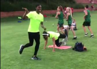 Semenya se exhibe en un 300 y avisa: 