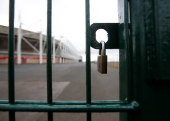 ¿Pueden obligar a los jugadores a entrenar y cogerse vacaciones o bien suspenderles de empleo?