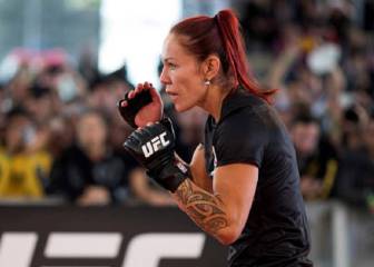 La brasileña Cyborg, estrella en MMA, quiere pelear en boxeo