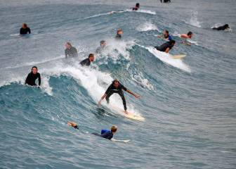 El surf regresa a algunas playas de Sidney