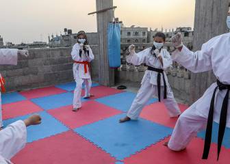 Un tatami en la azotea para entrenar kárate