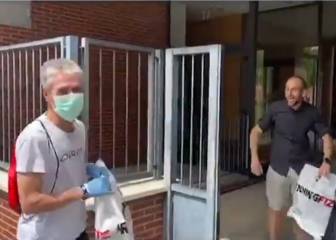 Martín Fiz, de campeón del mundo a repartidor de su tienda