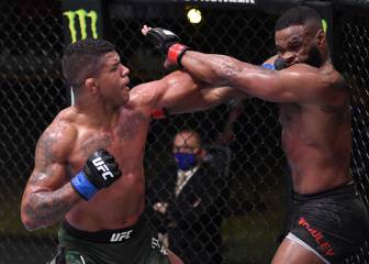 Burns maniata a Woodley para 'quedarse con las llaves de casa'