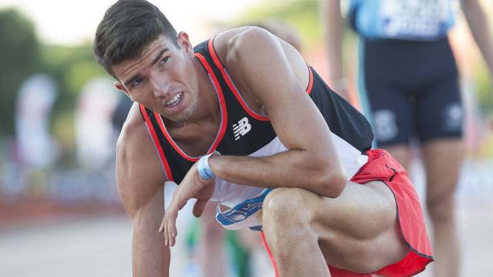 Adel Mechaal, tras competir en la prueba de 1.500 metros en los Campeonatos de España de Atletismo.