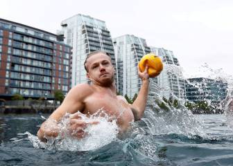 Lewis Daly se entrena en el Muelle 9 de Salford Quays
