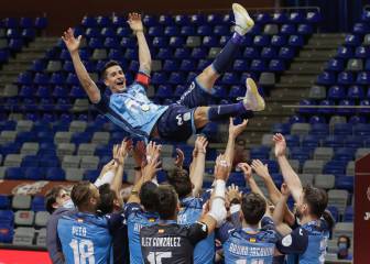 Movistar Inter despide con honores a su capitán, Carlos Ortiz