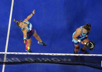 Ale Salazar y Ari Sánchez presionan a Marta Marrero