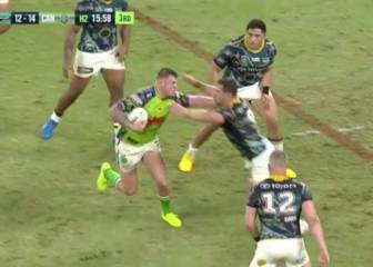 Es de esos placajes que perduran durante años: la animalada a una mano que se vio en Australia