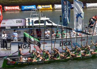 Las traineras regatean al virus en una liga apasionante