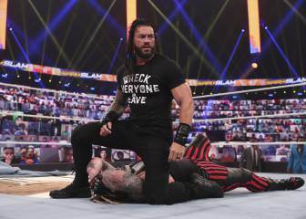 Reigns reaparece para poner en jaque el reinado de The Fiend