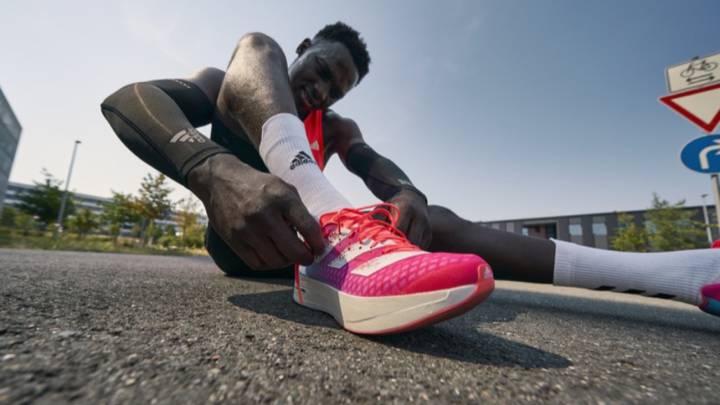 Adidas responde a Nike en la guerra de las zapatillas mágicas