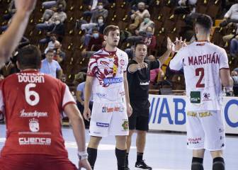 Zarpazo del Cuenca en León y
fin de la racha del Ademar