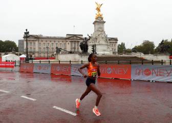 Kosgei no encuentra rival