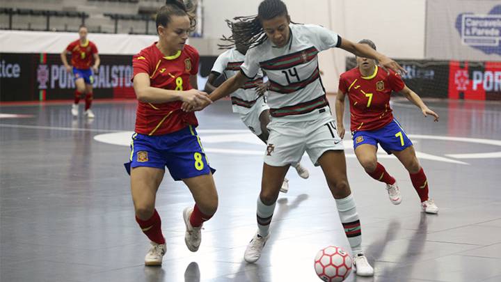 La selección jugó dos partidos en Portugal.
