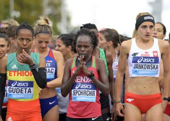 Título para Jepchirchir con récord del mundo incluido