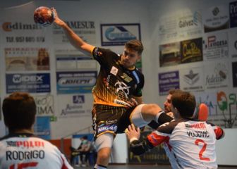 Javi García ilumina al Puente Genil ante el Herol Nava