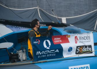 El silencio y las mascarillas marcan la salida de la carrera