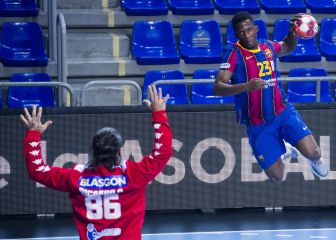 El Barça arrolla en veinte minutos a un rival muy limitado