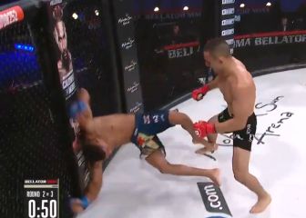 Piden la expulsión del árbitro por no parar la pelea tras esta brutal ráfaga de golpes