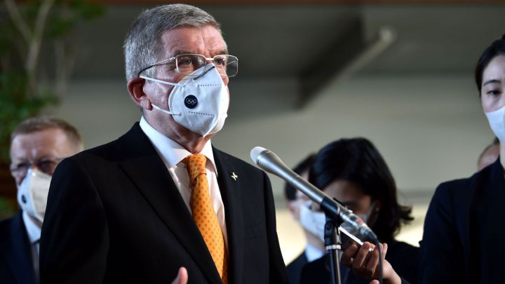 El COI busca que participantes y espectadores de los Juegos de Tokio lleguen vacunados