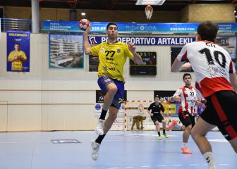 El Bidasoa ratifica la segunda plaza a la espera del Barça