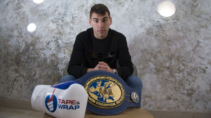 El campeón de Europa de boxeo Sergio García posa en una entrevista para AS.