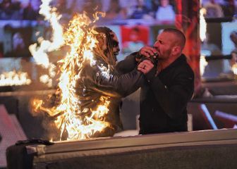 Orton prende fuego a The Fiend