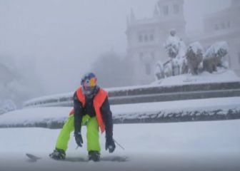Danny León, estrella del 'skate', desafía a la nieve de Madrid
