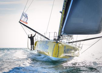 El Bureau Vallée 2 se acerca al Apivia en la Vendée Globe