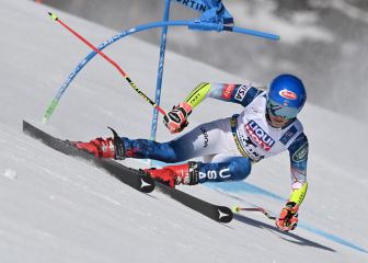 Shiffrin manda en el gigante tras la primera manga