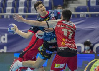 El Ademar no nota el cansancio con un gran Slavic en la meta