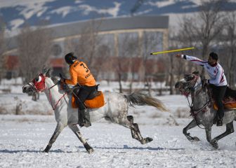 Caballos, jabalinas y mucha adrenalina en el jereed turco