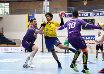 Jon Azkue empuja al Bidasoa para derribar al Guadalajara