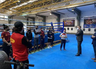 Primera visita de Franco a los deportistas del CAR de Madrid