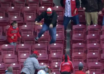 La mala suerte hecha vídeo: no pierdan detalle a todo lo que le ocurre a este hombre