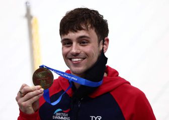 Tom Daley y Yiwen Chen ganan en la Copa del Mundo de saltos