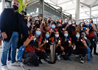Málaga recibe a lo grande a las campeonas de Europa, Rincón Fertilidad